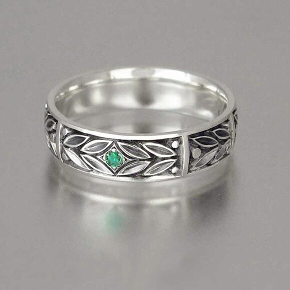 💞 Carved Ethnic Retro Leaf Tiny Green Zircon Ancient Silver Vintage Ring,VIP349 - Picture 1 of 6